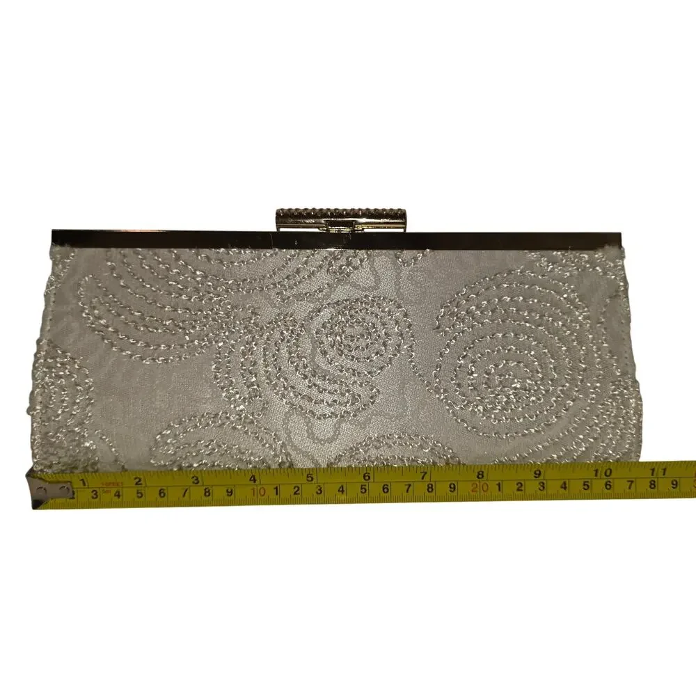 NWT Charming Charlie White Embroidered Clutch Bag w/Gold‎ Clasp & Chain